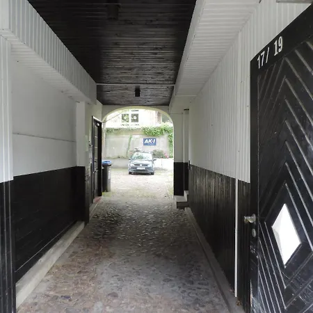 Kapitainskoje Direkt Am Hafen Flensburgs *